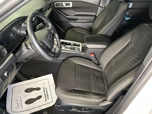 Used 2020 Ford Explorer XLT w/ Comfort Package AWD/4WD image 20