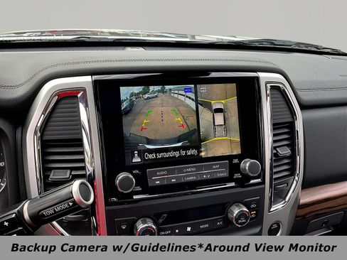 Certified 2021 Nissan Titan SL w/ Moonroof Package AWD/4WD image 15