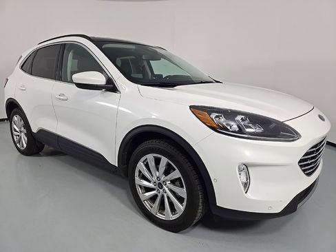 Used 2021 Ford Escape Titanium w/ Titanium Elite Package image 7