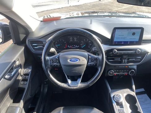 Used 2021 Ford Escape SEL image 19