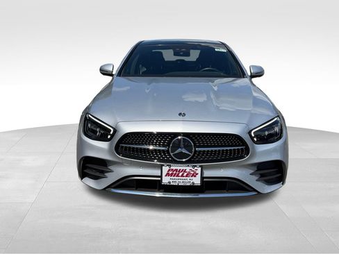 Used 2021 Mercedes-Benz E 350 4MATIC Sedan image 2
