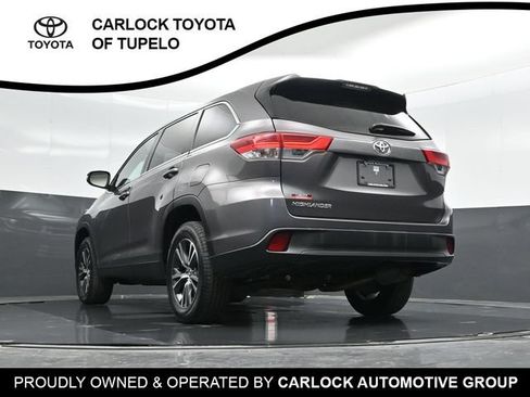 Used 2019 Toyota Highlander LE FWD image 43