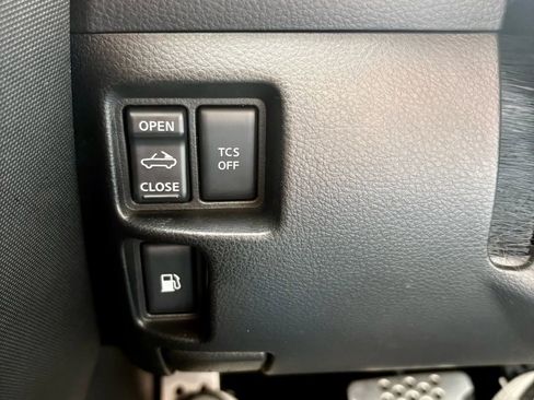 Used 2007 Nissan 350Z Touring image 33