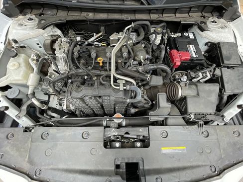 Used 2024 Nissan Altima 2.5 SV FWD image 32
