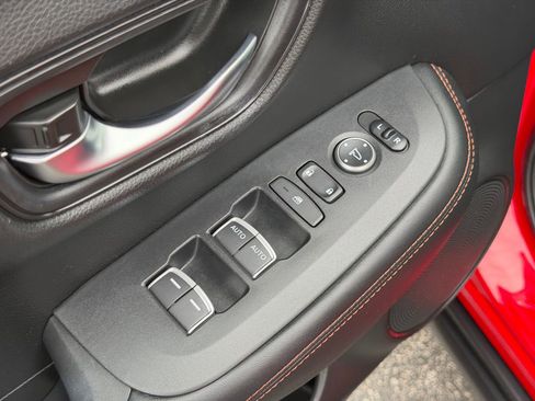 Used 2023 Honda HR-V Sport image 13