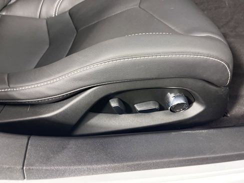 Certified 2024 Chevrolet Corvette Stingray Preferred Cpe w/ 2LT image 7