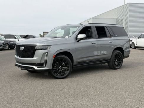 Used 2023 Cadillac Escalade Sport Platinum w/ LPO, ONYX Package AWD/4WD image 2