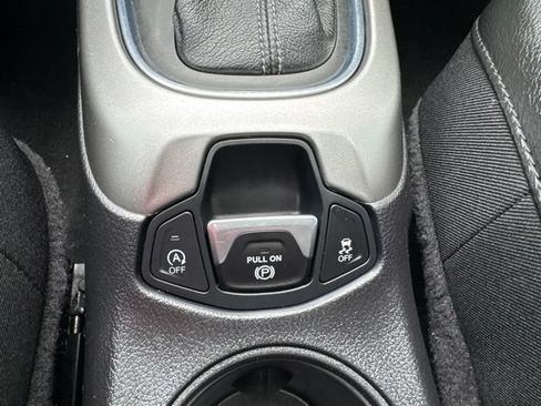 Used 2019 Jeep Compass High Altitude AWD/4WD image 26