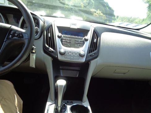 Used 2015 Chevrolet Equinox LS image 23