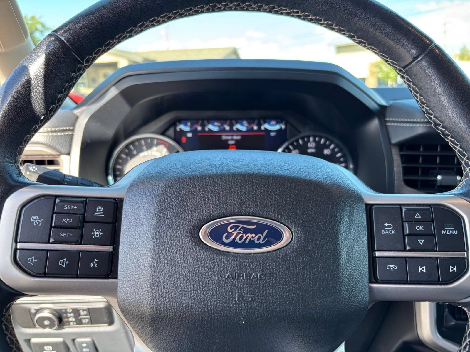 Used 2024 Ford Expedition Limited AWD/4WD image 30