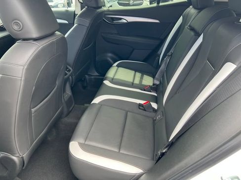 Certified 2025 Buick Envision Sport Touring AWD/4WD image 21