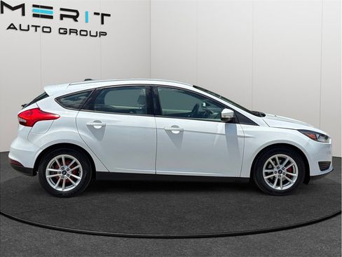 Used 2017 Ford Focus SE FWD image 10