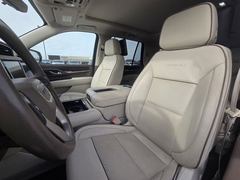 Used 2021 GMC Yukon Denali w/ Denali Ultimate Package image 25