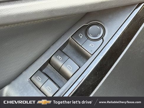 Used 2025 Chevrolet Equinox LT FWD image 26