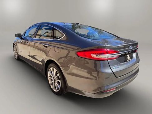 Used 2018 Ford Fusion Energi SE FWD image 8