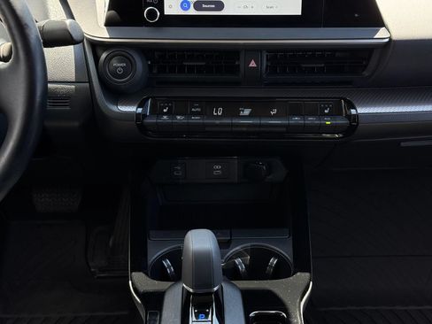 Certified 2025 Toyota Prius XLE AWD/4WD image 16
