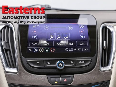 Used 2024 Chevrolet Malibu LT FWD image 19