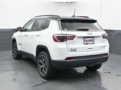 Used 2025 Jeep Compass Limited AWD/4WD image 11