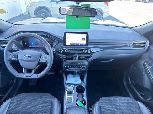 Used 2025 Ford Escape ST-Line image 11