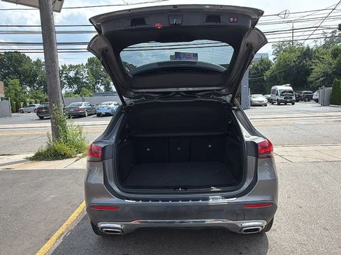 Used 2021 Mercedes-Benz GLA 250 4MATIC w/ Premium Package image 26
