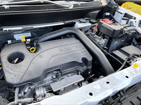 Used 2025 Chevrolet Equinox LT image 32