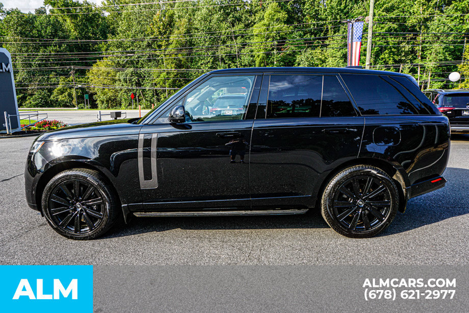 Used 2025 Land Rover Range Rover SE AWD/4WD image 6