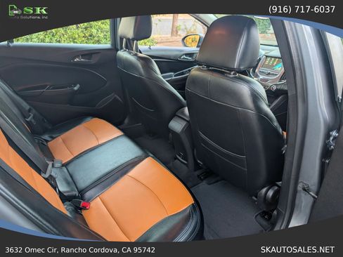 Used 2018 Chevrolet Cruze LT FWD image 26