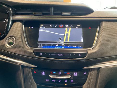 Used 2019 Cadillac XT5 Luxury w/ Advanced Security Package image 12