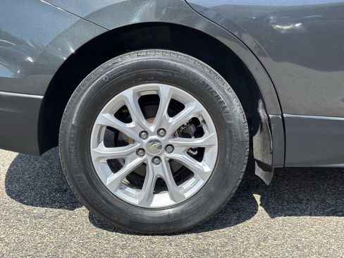 Used 2020 Chevrolet Equinox LT image 36