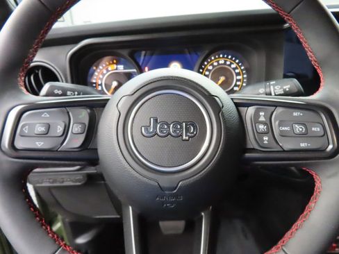 Used 2024 Jeep Wrangler Unlimited Rubicon w/ Technology Group AWD/4WD image 49
