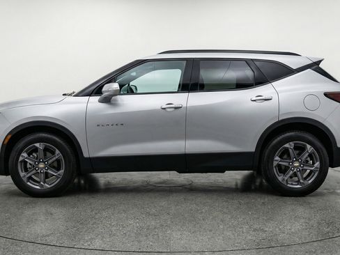 Used 2025 Chevrolet Blazer LT image 5