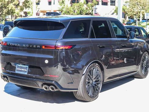 Used 2024 Land Rover Range Rover Sport AWD/4WD image 5