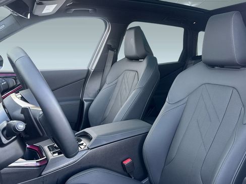 Used 2025 BMW X3 xDrive30i w/ Convenience Package image 23