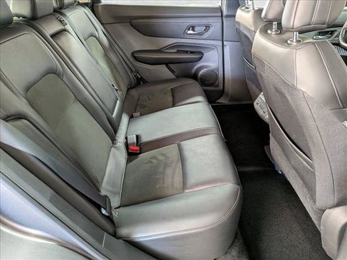 Used 2023 Nissan Ariya FWD image 28
