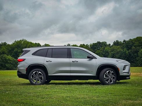 New 2026 Buick Enclave Sport Touring w/ Power Package AWD/4WD image 2