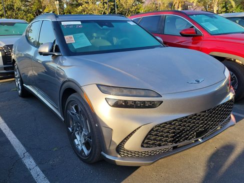 Certified 2023 Genesis GV60 Performance AWD/4WD image 3