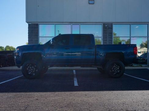 Used 2018 Chevrolet Silverado 1500 LT w/ All Star Edition AWD/4WD image 5