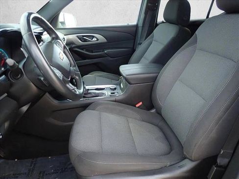 Used 2023 Chevrolet Traverse LT AWD/4WD image 12