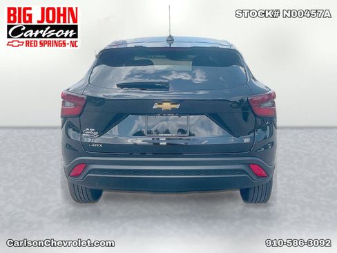 Used 2026 Chevrolet Trax LS FWD image 12