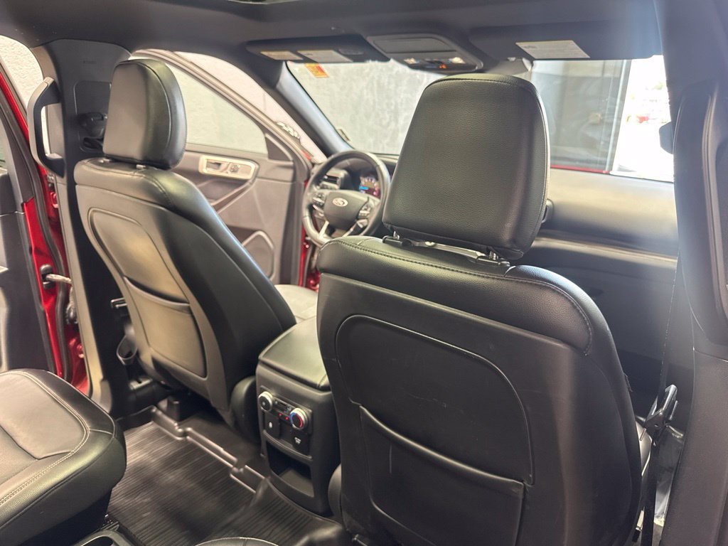 Used 2020 Ford Explorer Limited AWD/4WD image 18