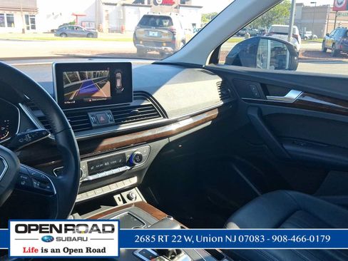Used 2019 Audi Q5 2.0T Premium Plus w/ Premium Plus Package AWD/4WD image 18