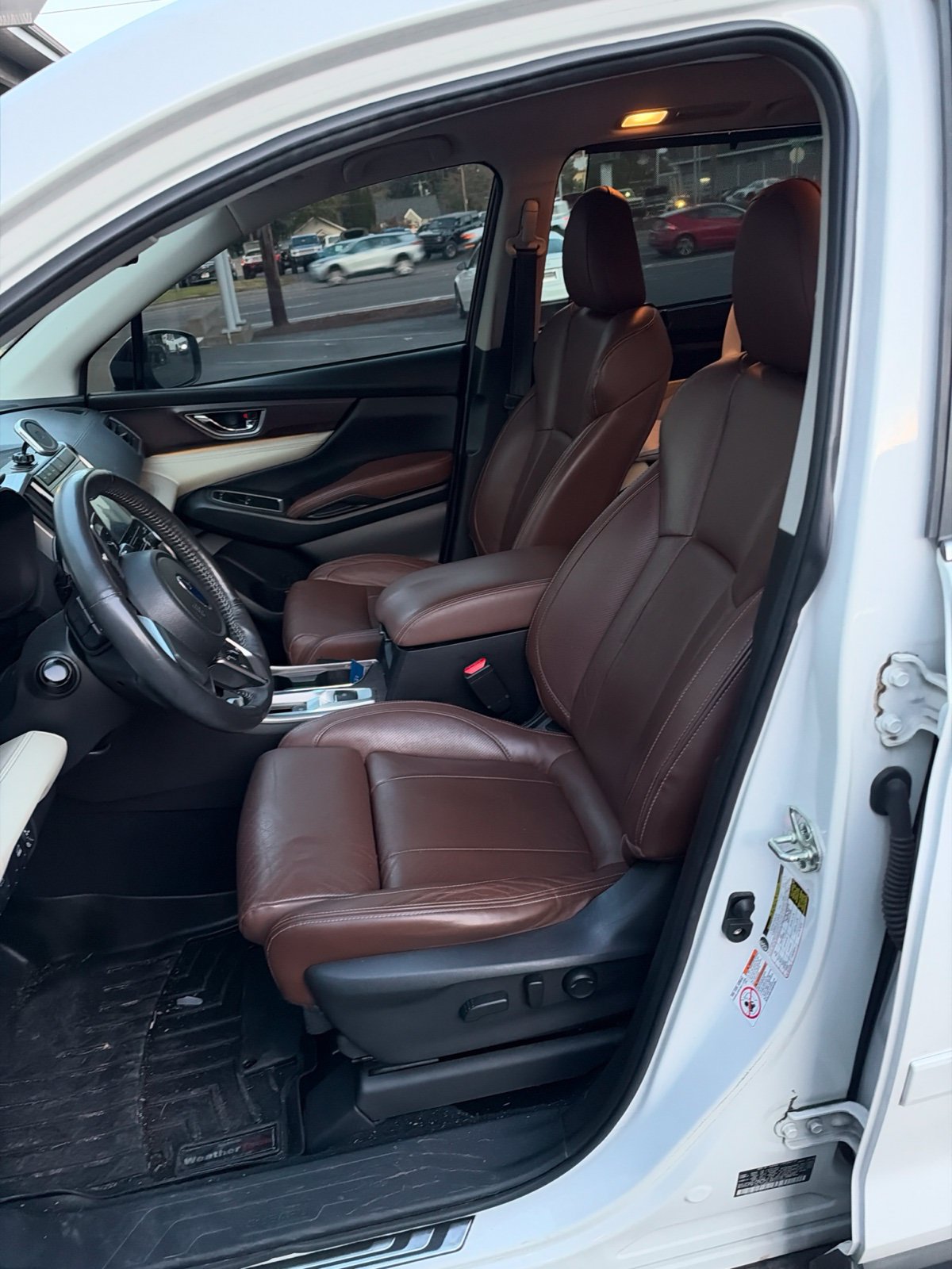 Used 2019 Subaru Ascent Touring w/ Popular Package #3 AWD/4WD image 8