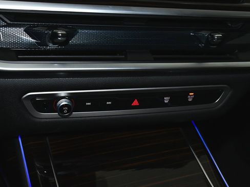 Used 2026 BMW X7 xDrive40i image 41