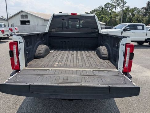 Used 2024 Ford F350 Lariat w/ Lariat Ultimate Package AWD/4WD image 11