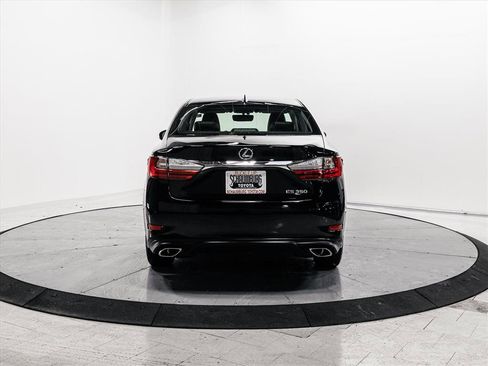 Used 2016 Lexus ES 350 image 9