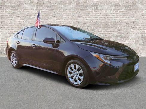 Used 2023 Toyota Corolla LE image 1