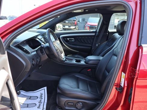 Used 2018 Ford Taurus SEL w/ Equipment Group 201A FWD image 18