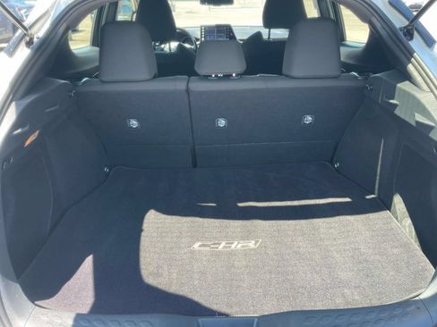Used 2019 Toyota C-HR XLE FWD image 27
