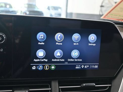 Used 2025 Chevrolet Trax RS w/ Driver Confidence Package FWD image 18