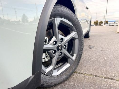 New 2025 Kia K4 LXS image 2